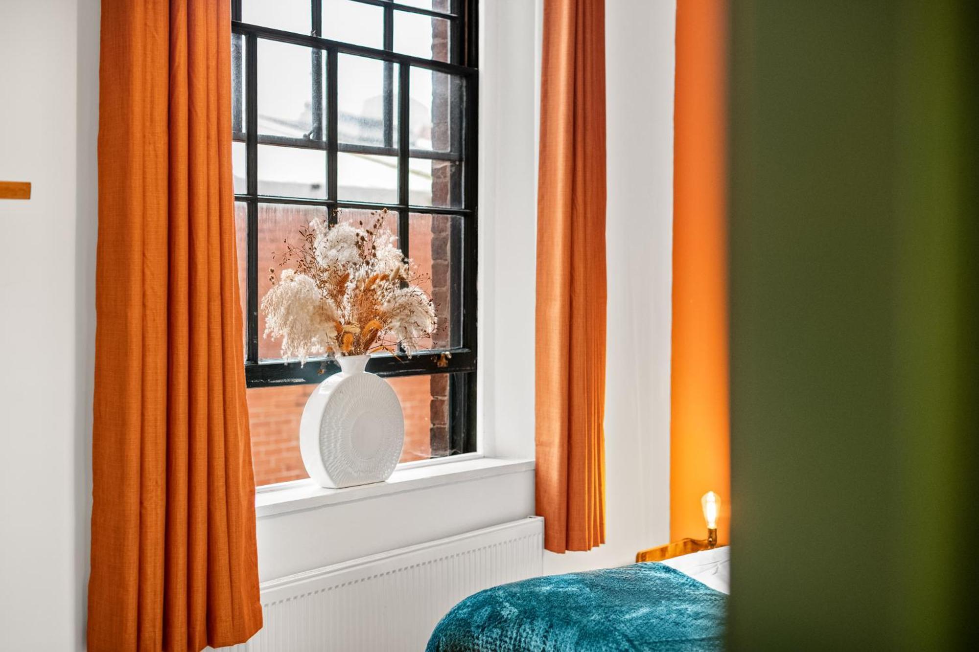Spacious Birmingham City Apartment Exterior photo